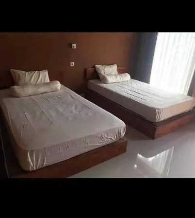 Fullmoon Homestay Kuta  Bagian luar foto