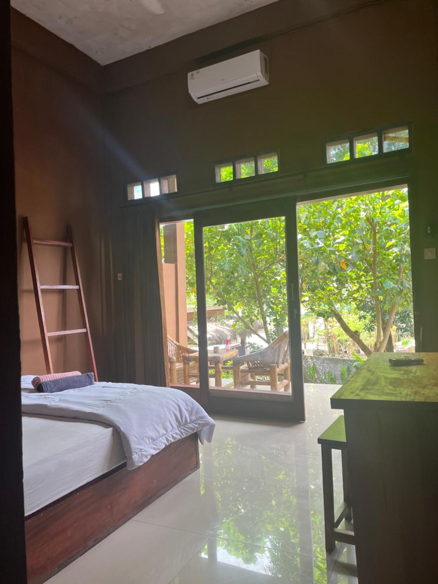 Fullmoon Homestay Kuta (Lombok)